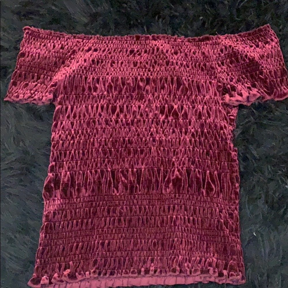 Velvet ruched top!